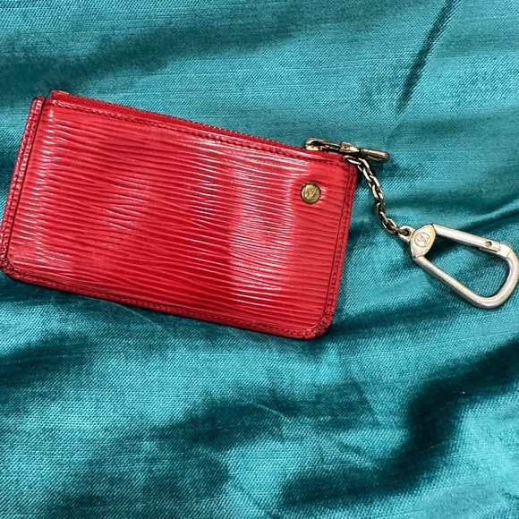 Louis Vuitton red Epi keychain pouch - Picture 4 of 12